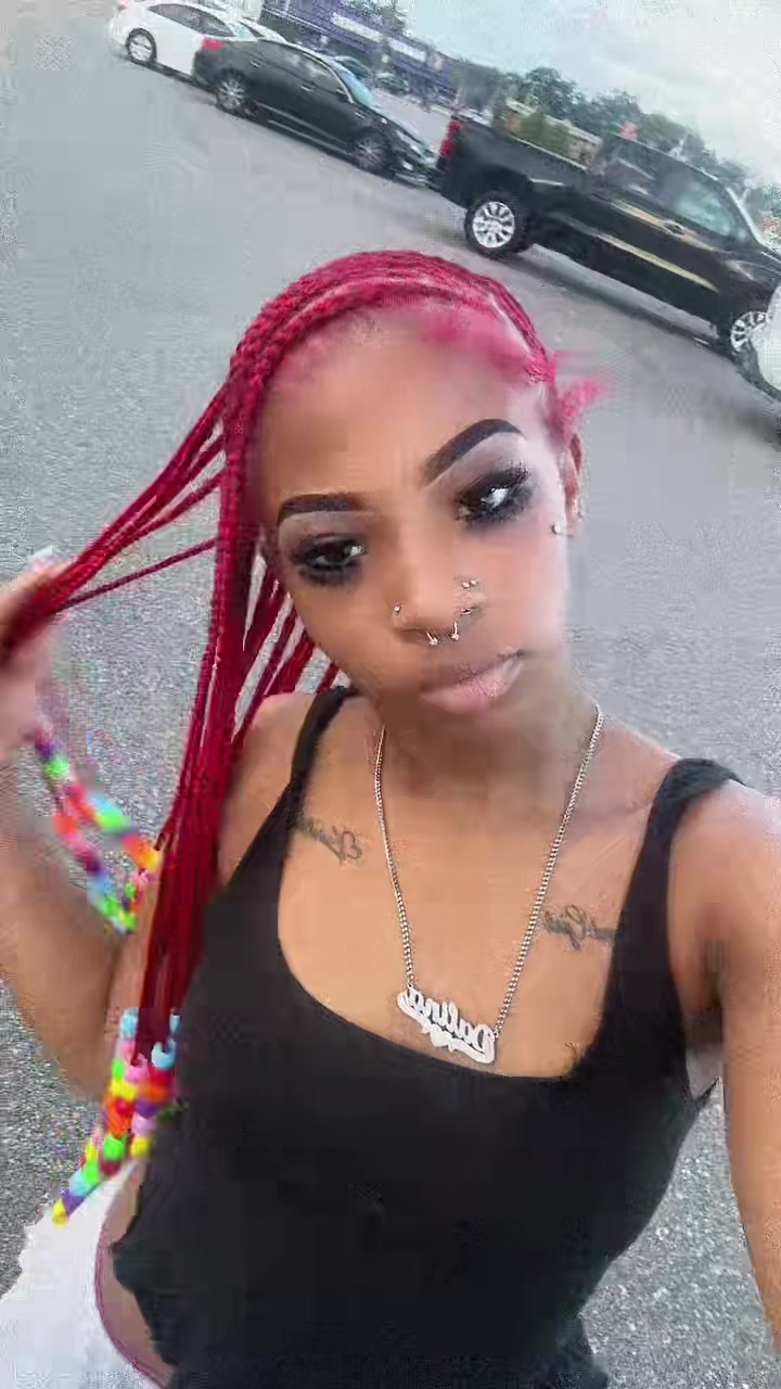 @👩🏽&zwj;❤️&zwj;💋&zwj;👩🏽