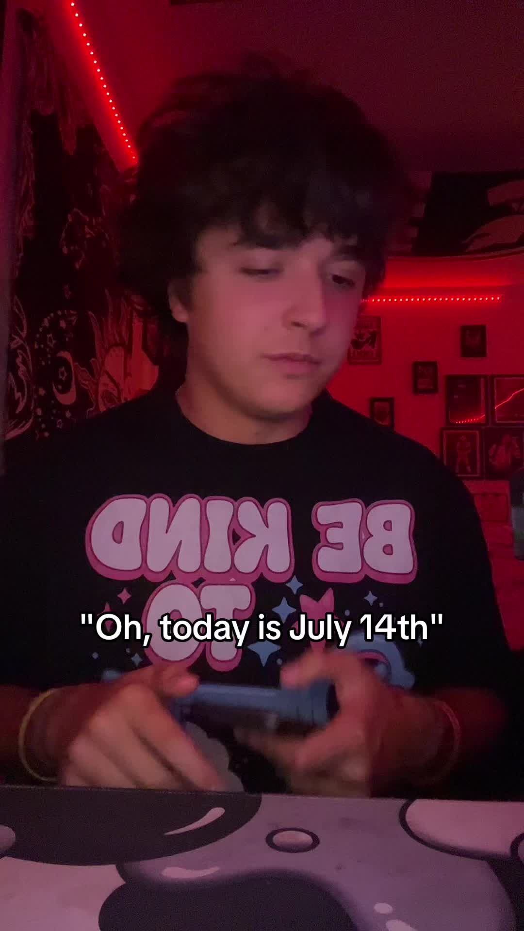 @T
