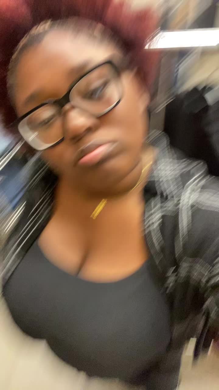 @j.e.n.e.v.i.e.v.ee