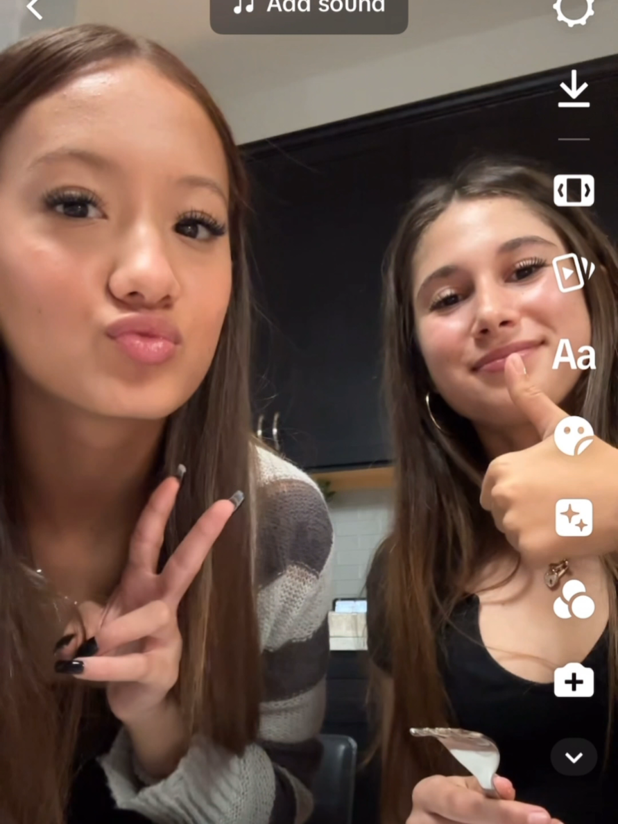 @ALESSANDRA LIU