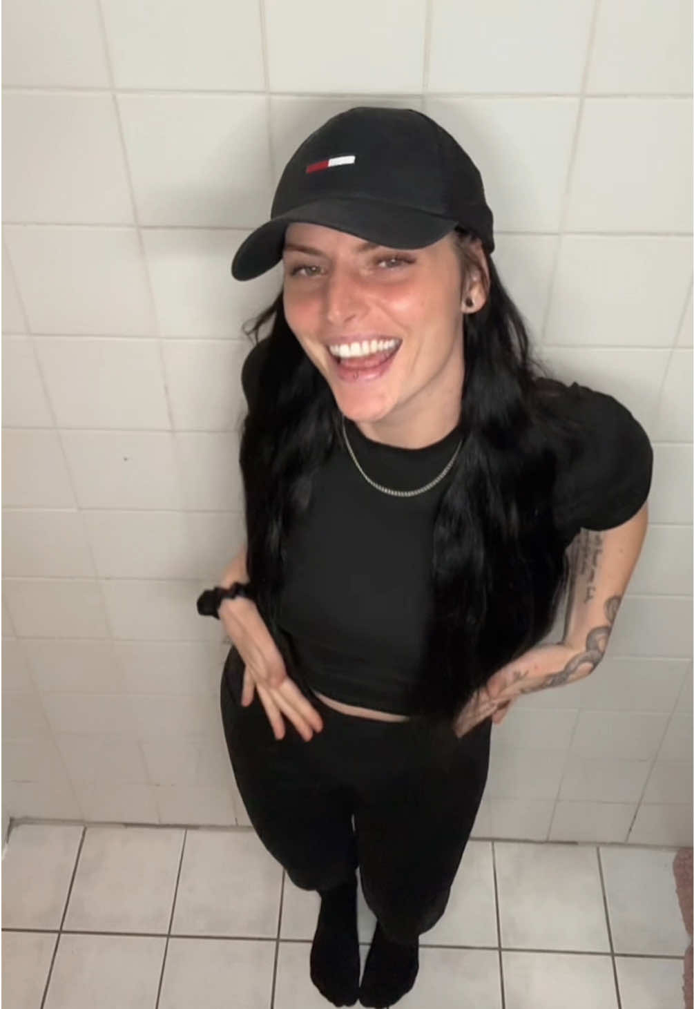 @ʜᴏɴᴇꜱᴛʏ