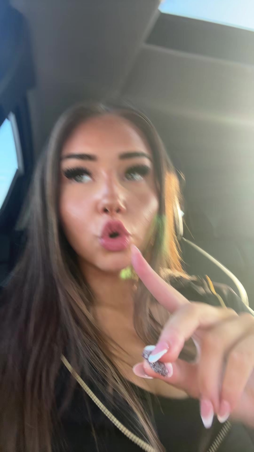 @w
