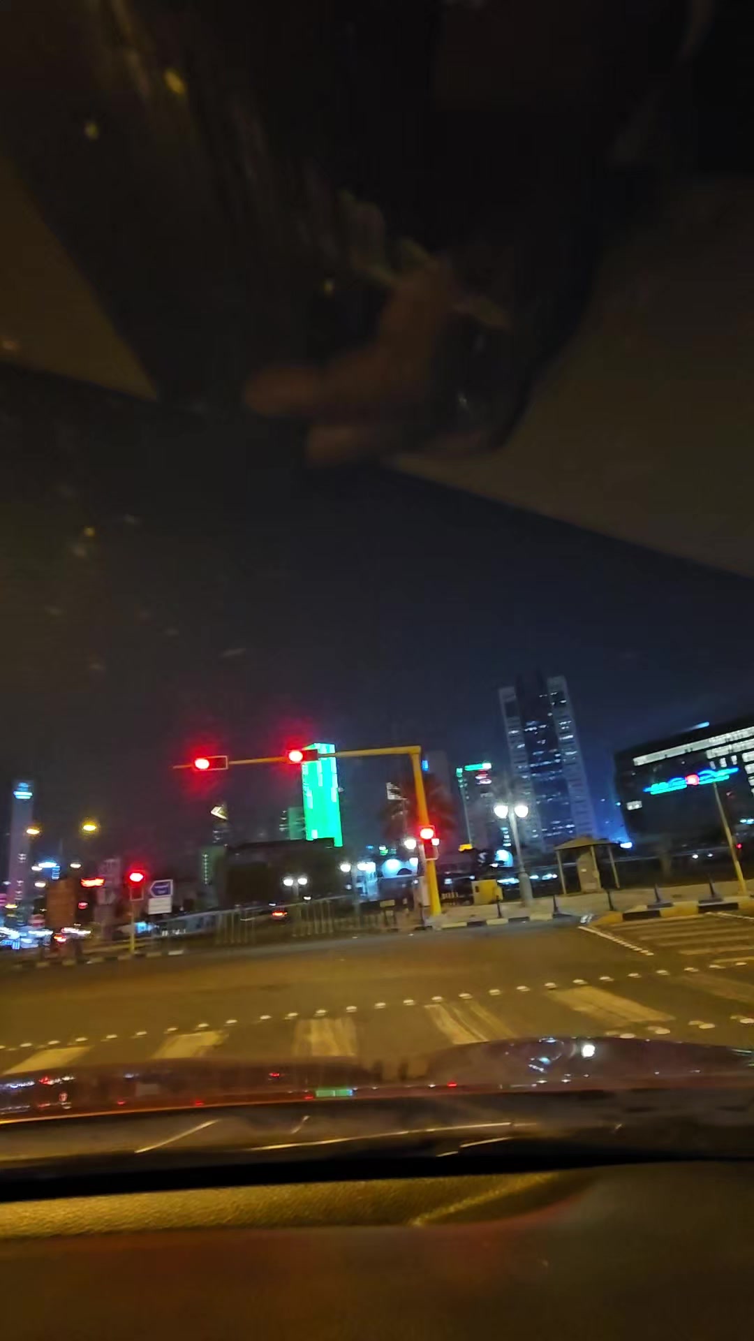 @ALI@Q8