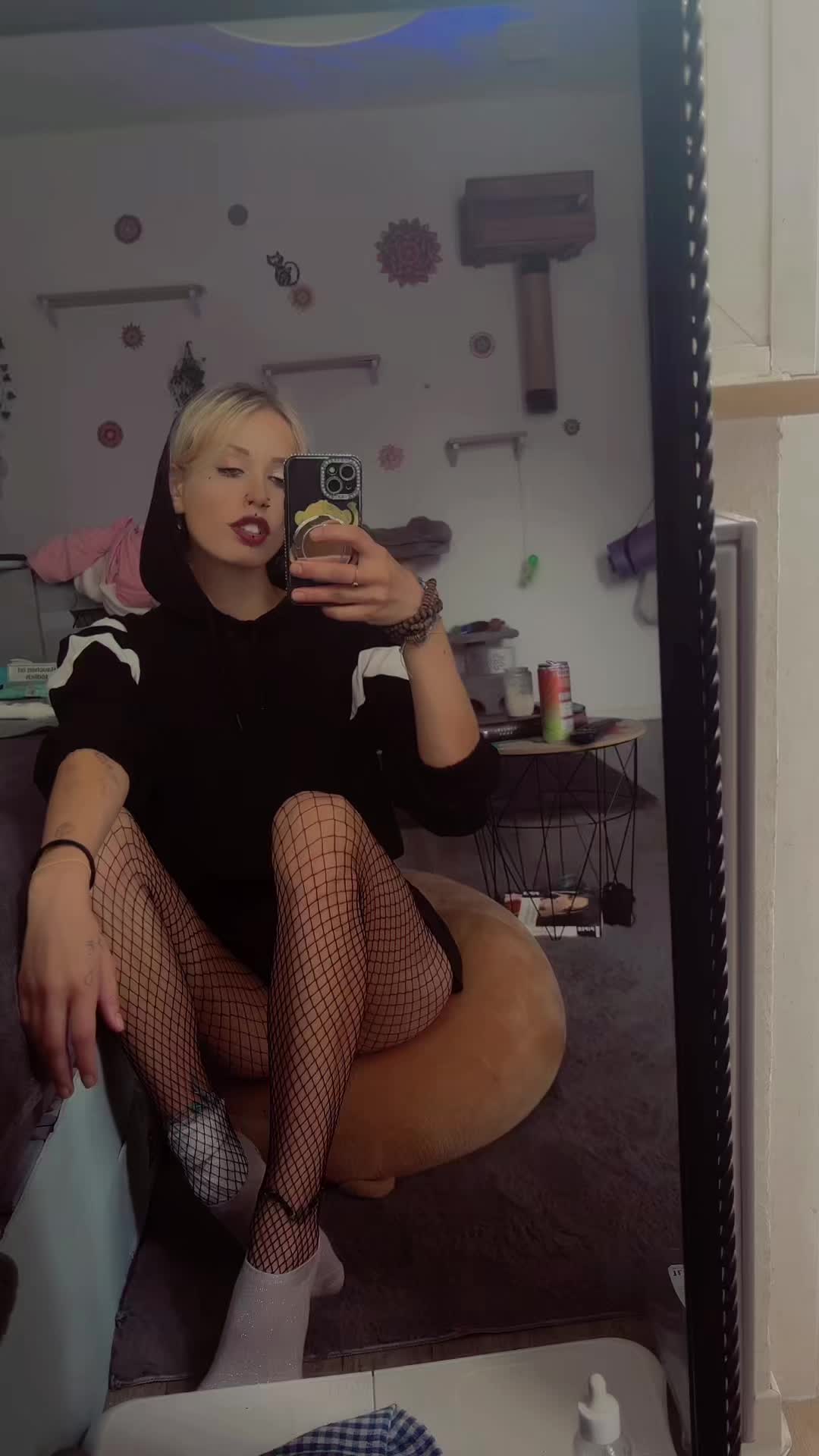 @Jenny🏳️🌈