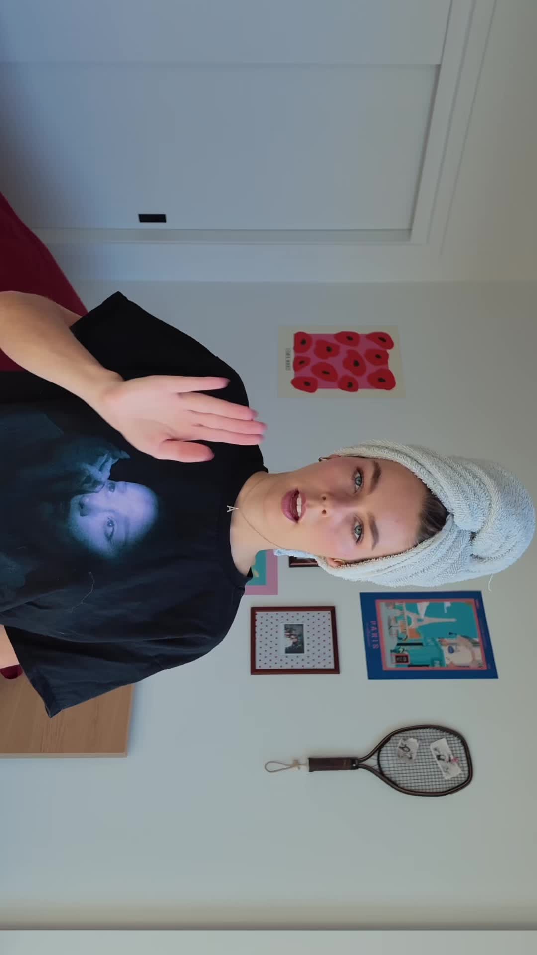 @Elise