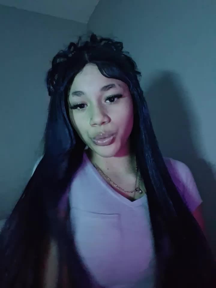 @??? 　  ️