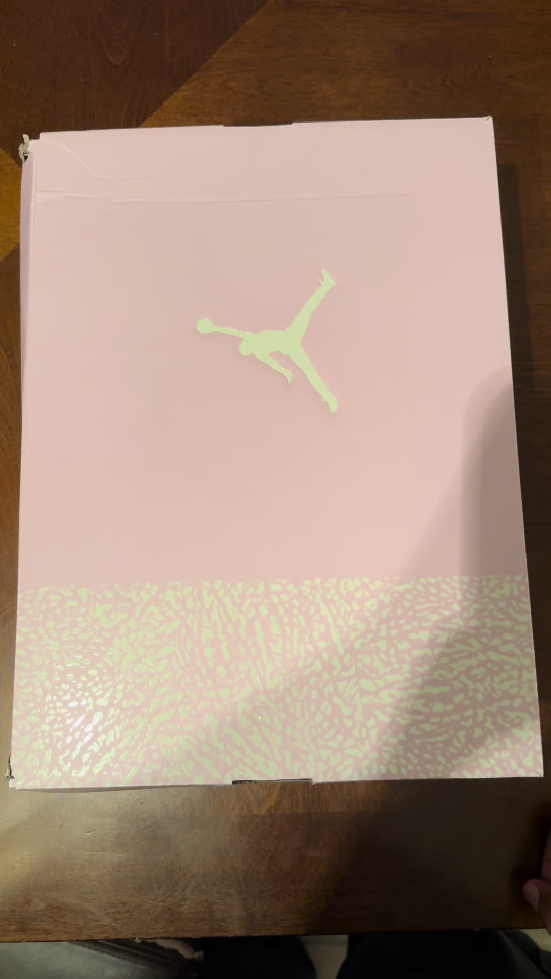 @mcflysneaksneats