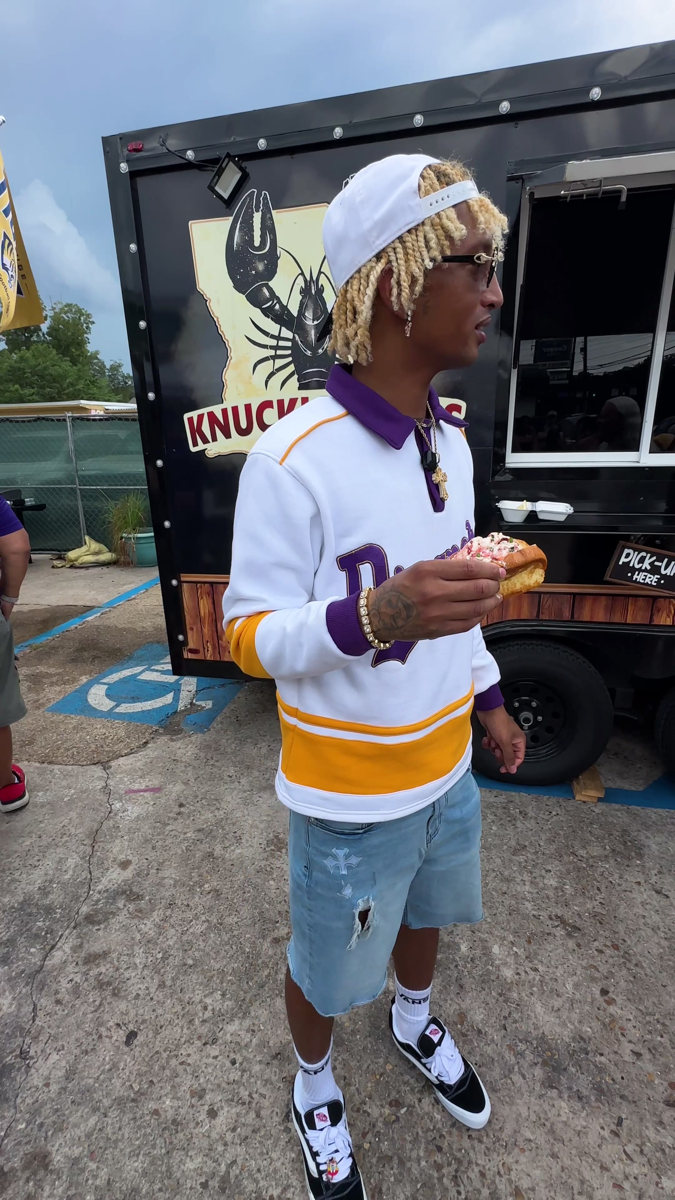 @KrazyBlondeboy