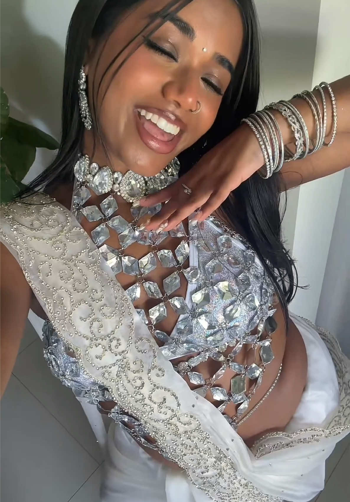 @naomixann