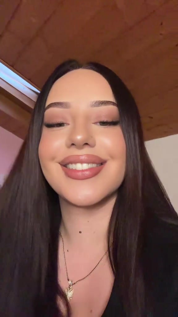 @ur🇦🇱mommy