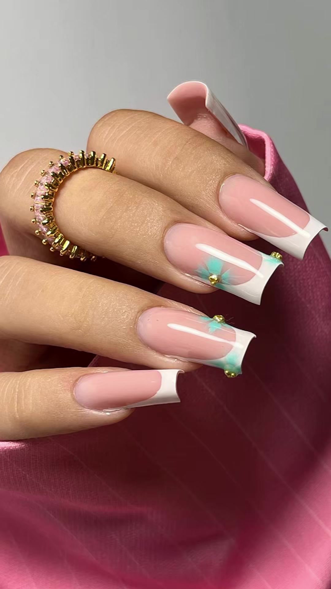 @Dumi Dumis nails