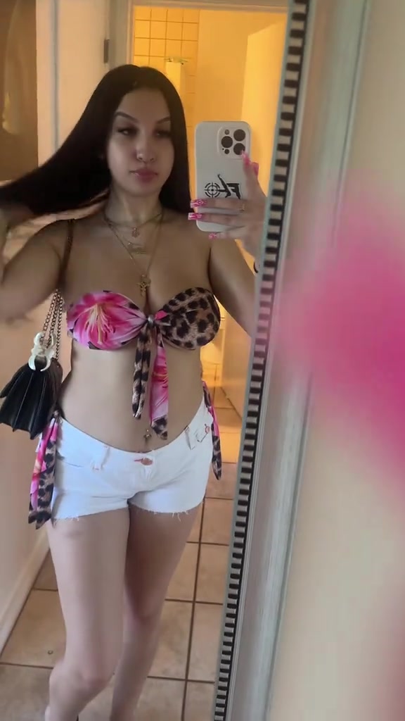 @Leilani🎀