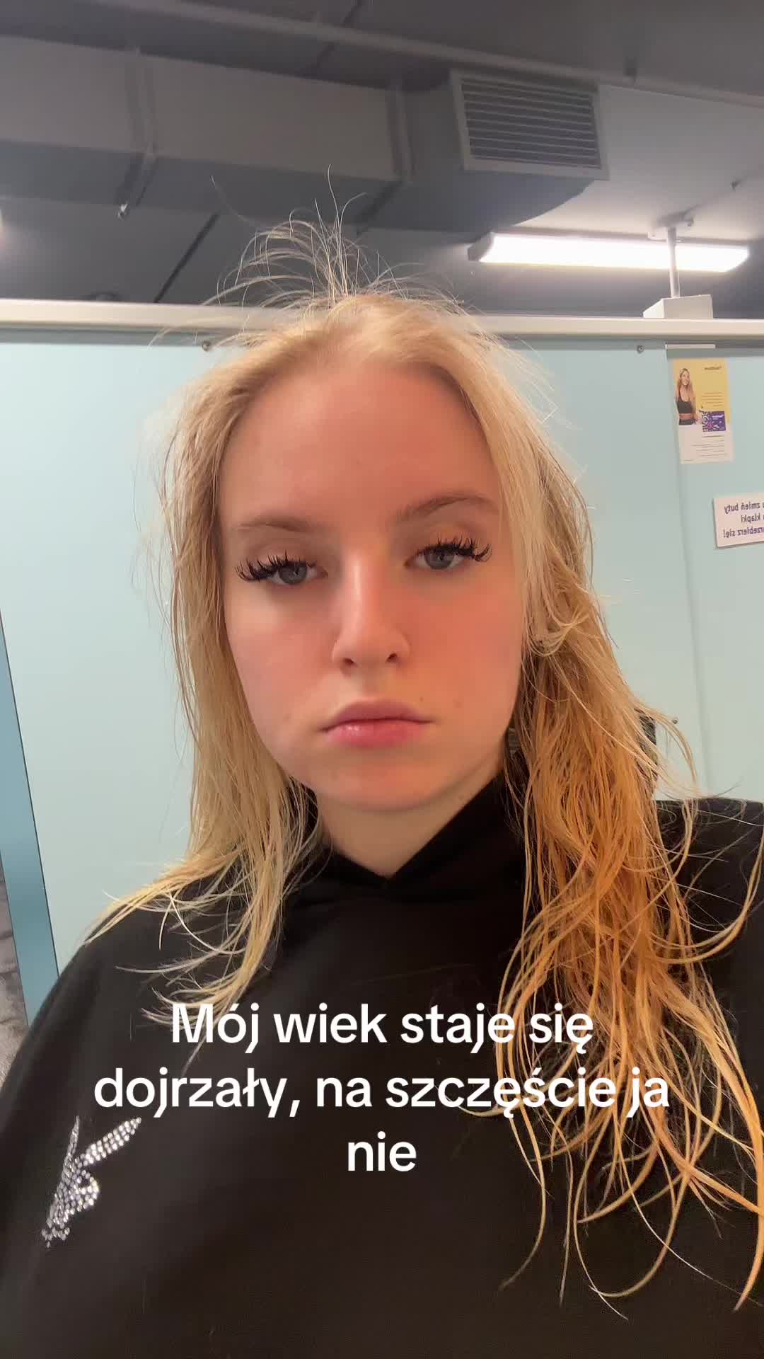@💋🖤