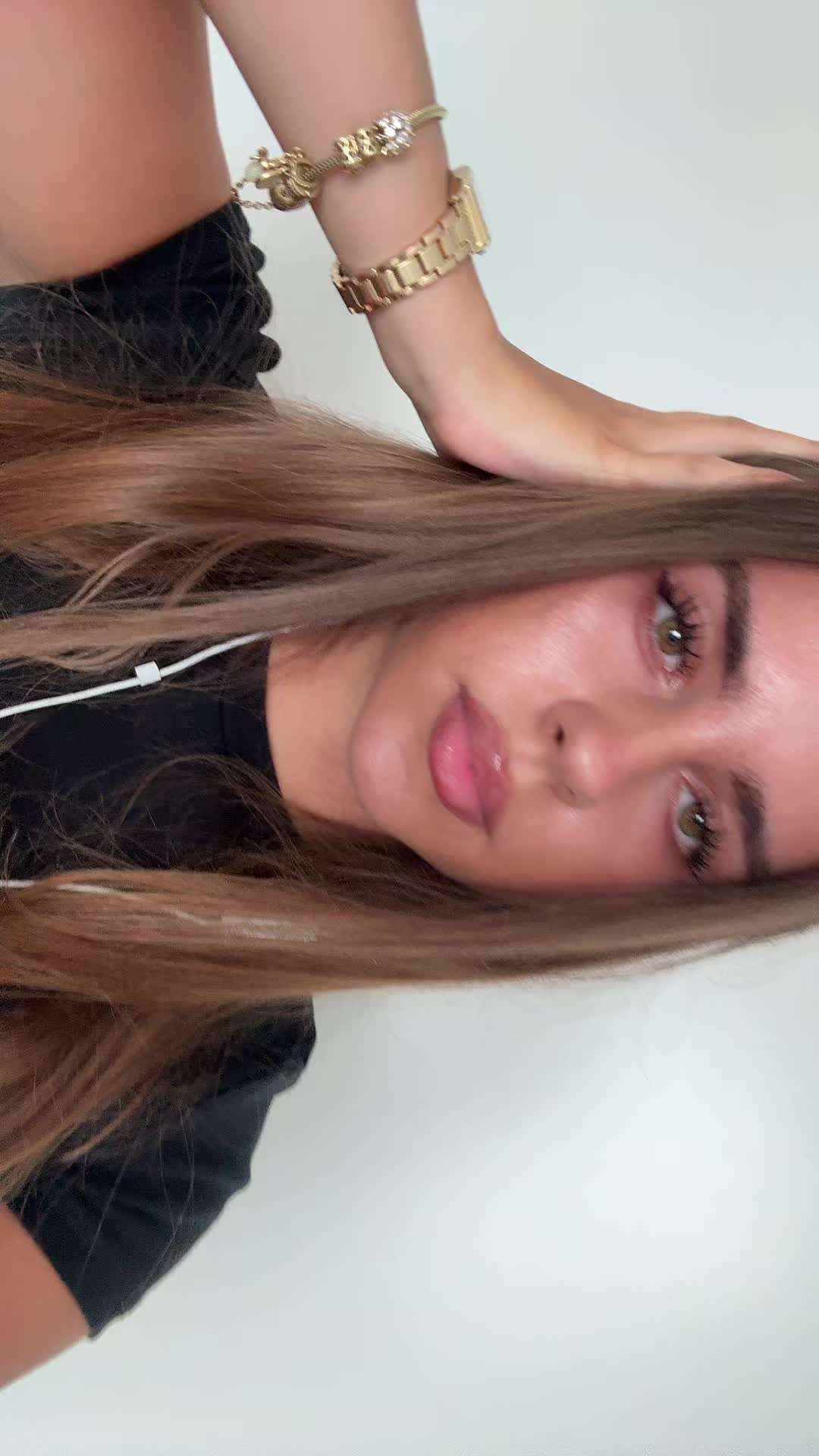 @ₙᵢ𝓬ₒₗₐ