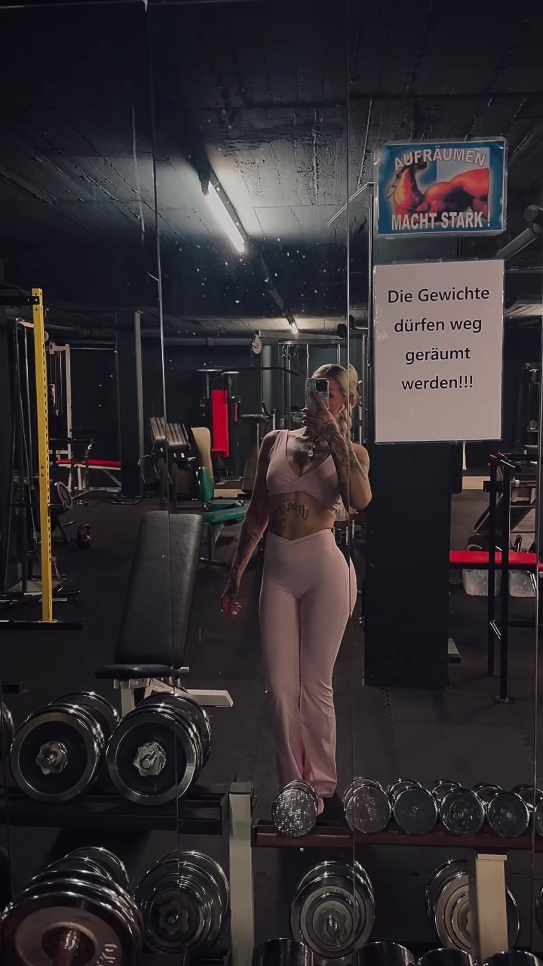 @Inkedandfitmom