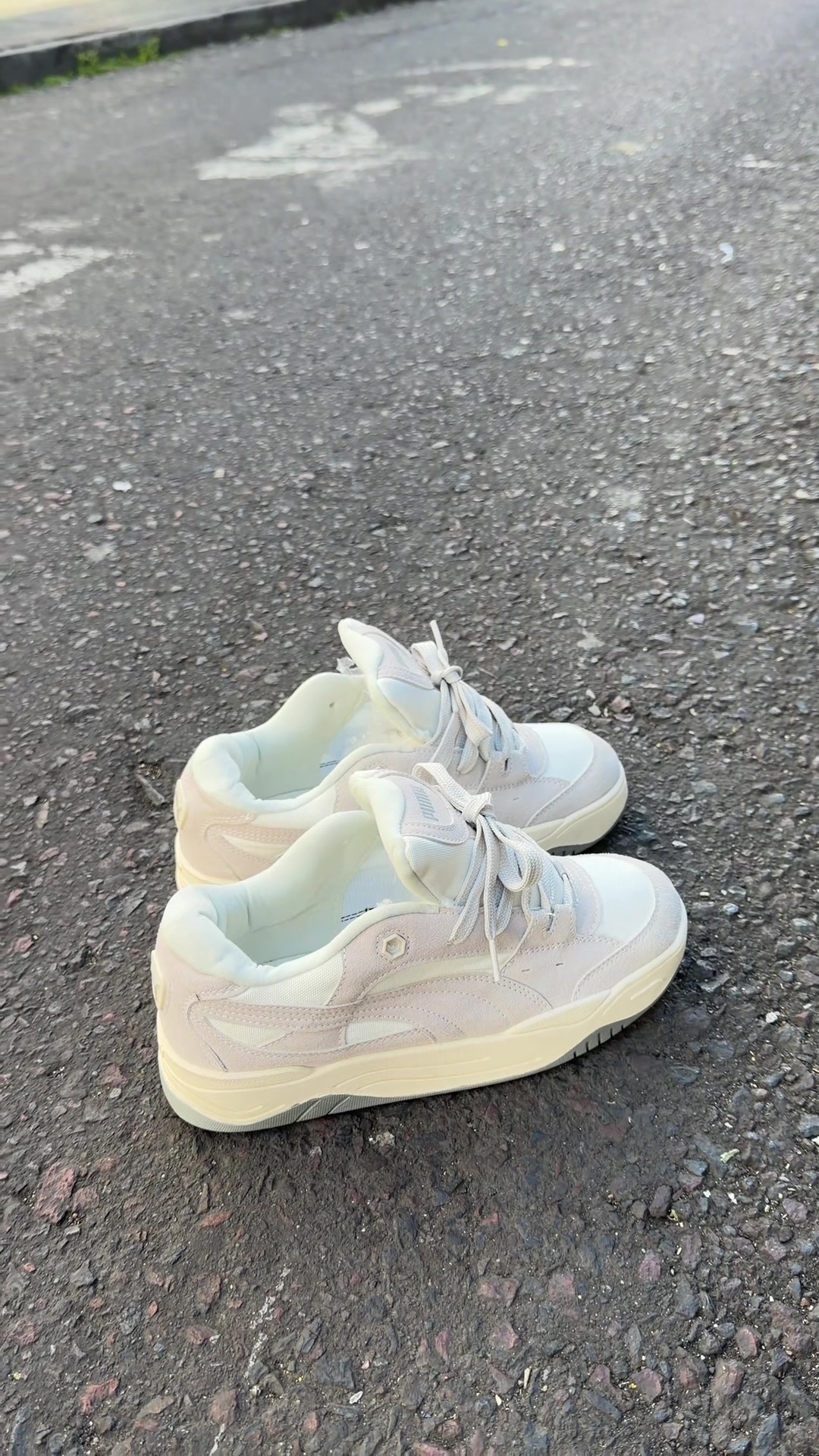 @𝘜𝘙𝘉𝘈𝘕 𝘚𝘕𝘌𝘈𝘒𝘌𝘙𝘚