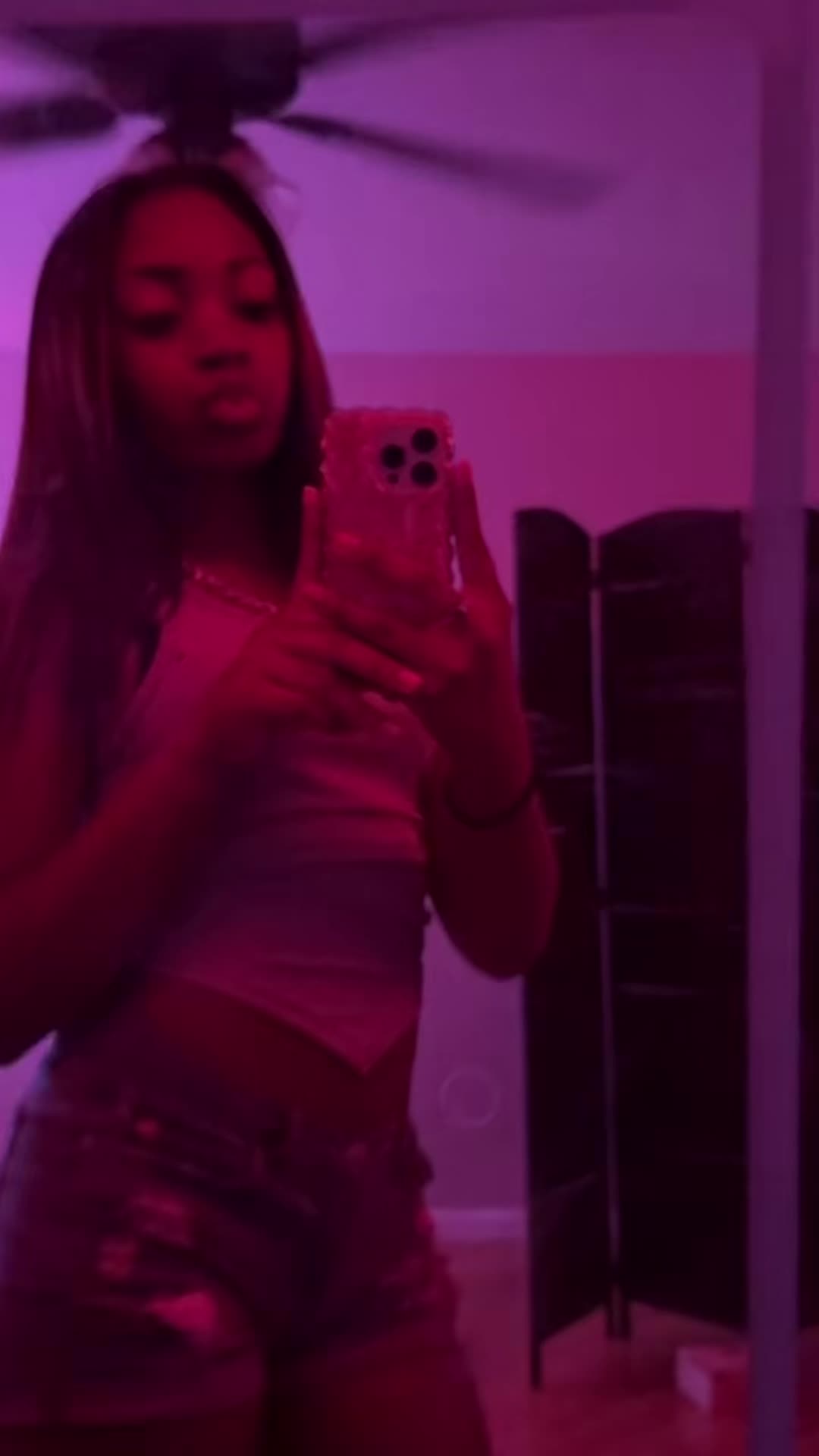 @kyrasecretaccountt