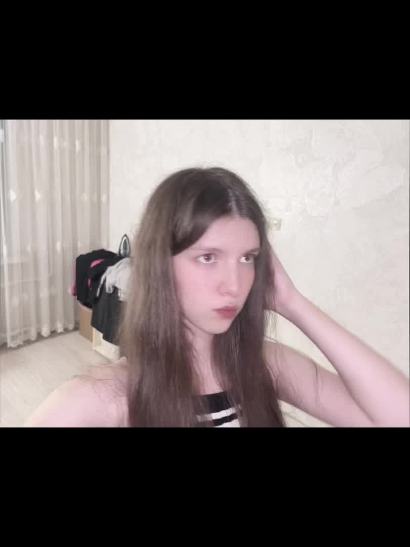 @skarlletq