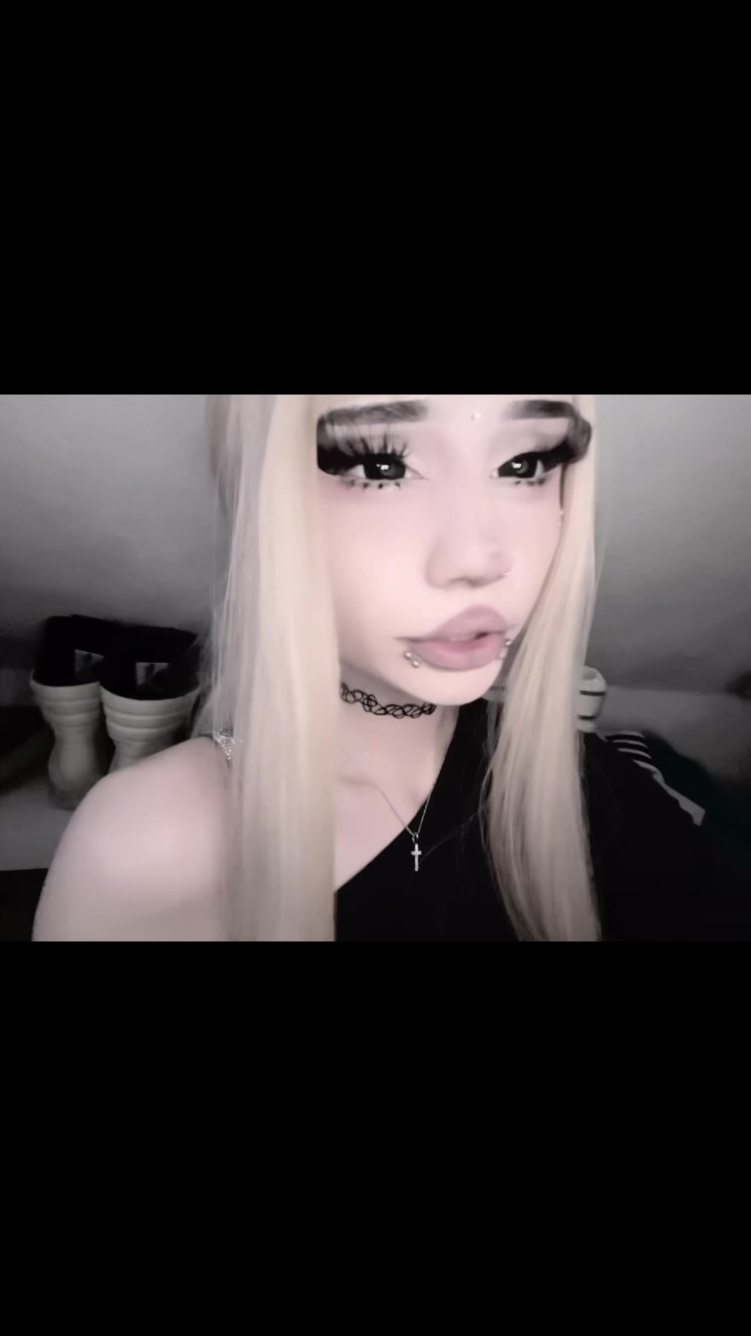 @miumiu25485
