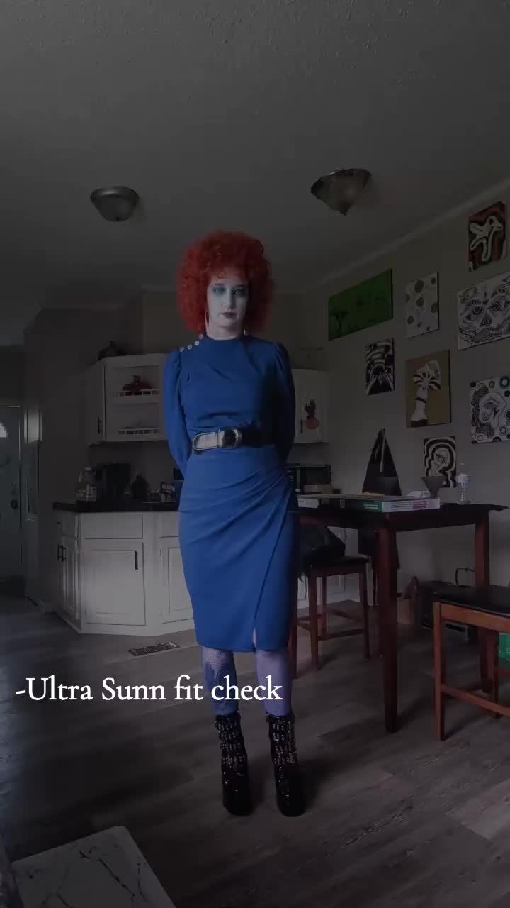 @🪦𝕷𝖊𝖊🪦