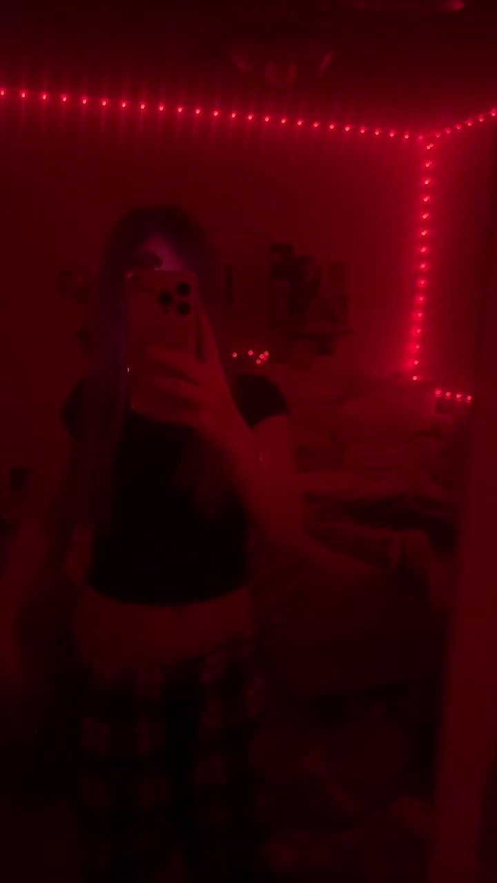 @???