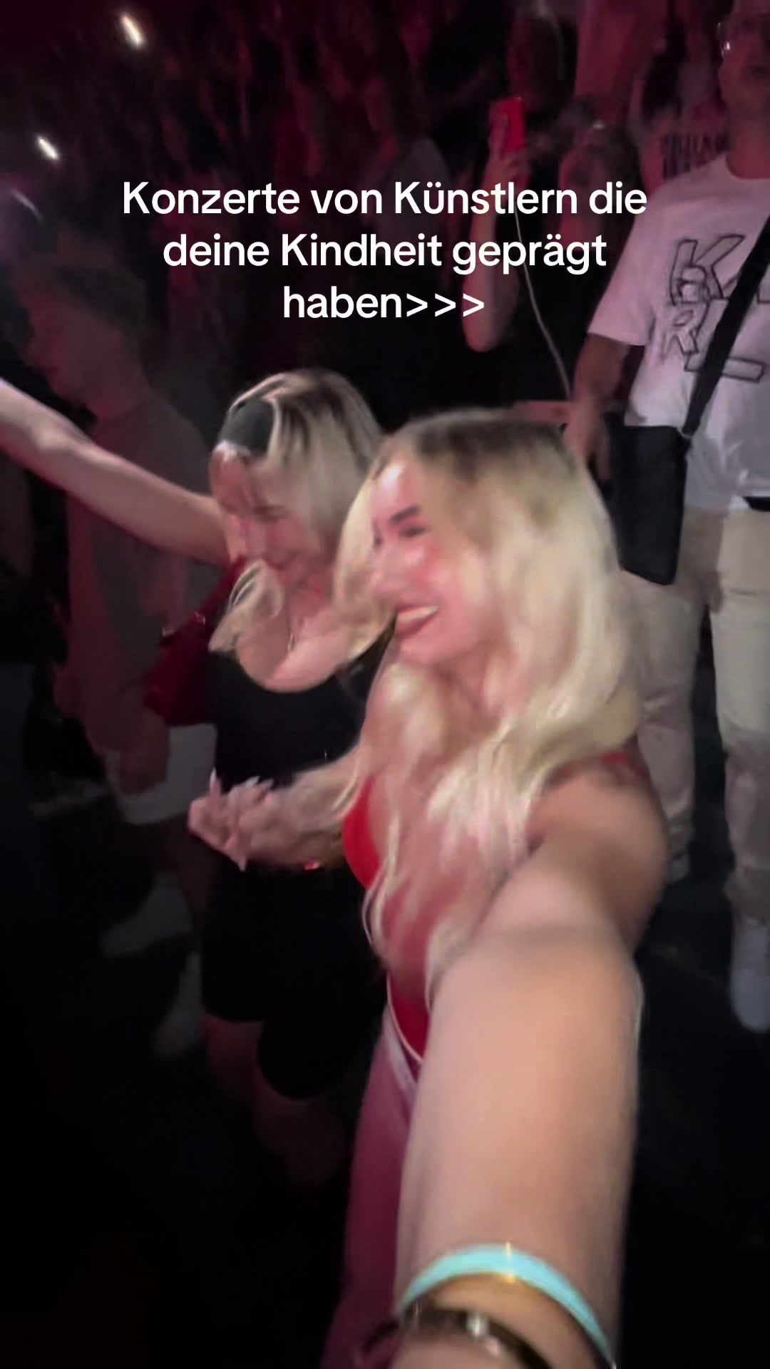 @𝐃𝐈𝐀𝐍𝐀 𝐒𝐈𝐗𝐓𝐈𝐍𝐀