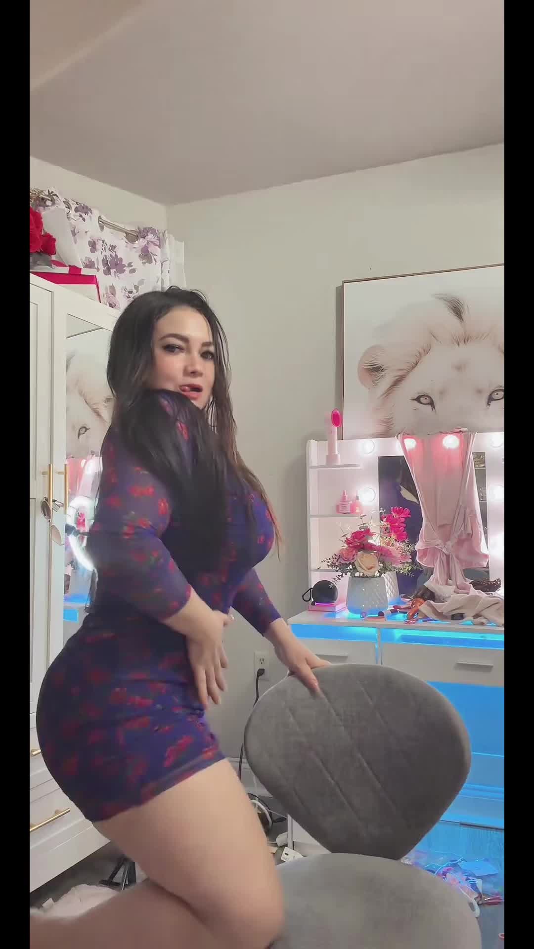 @Litzy🧨