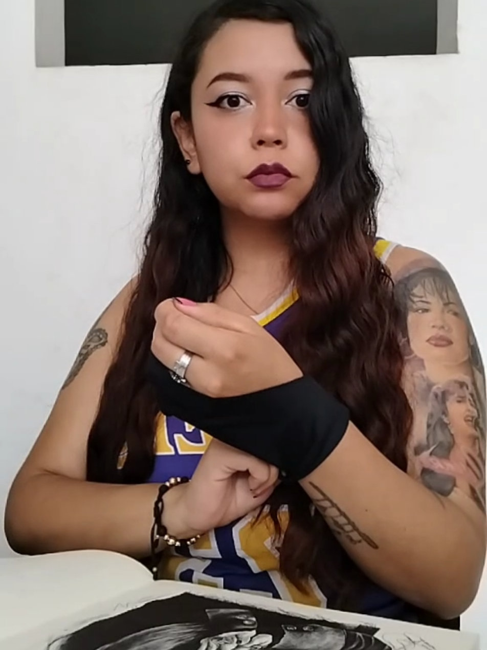 @selena kuriious👩&zwj;🎨