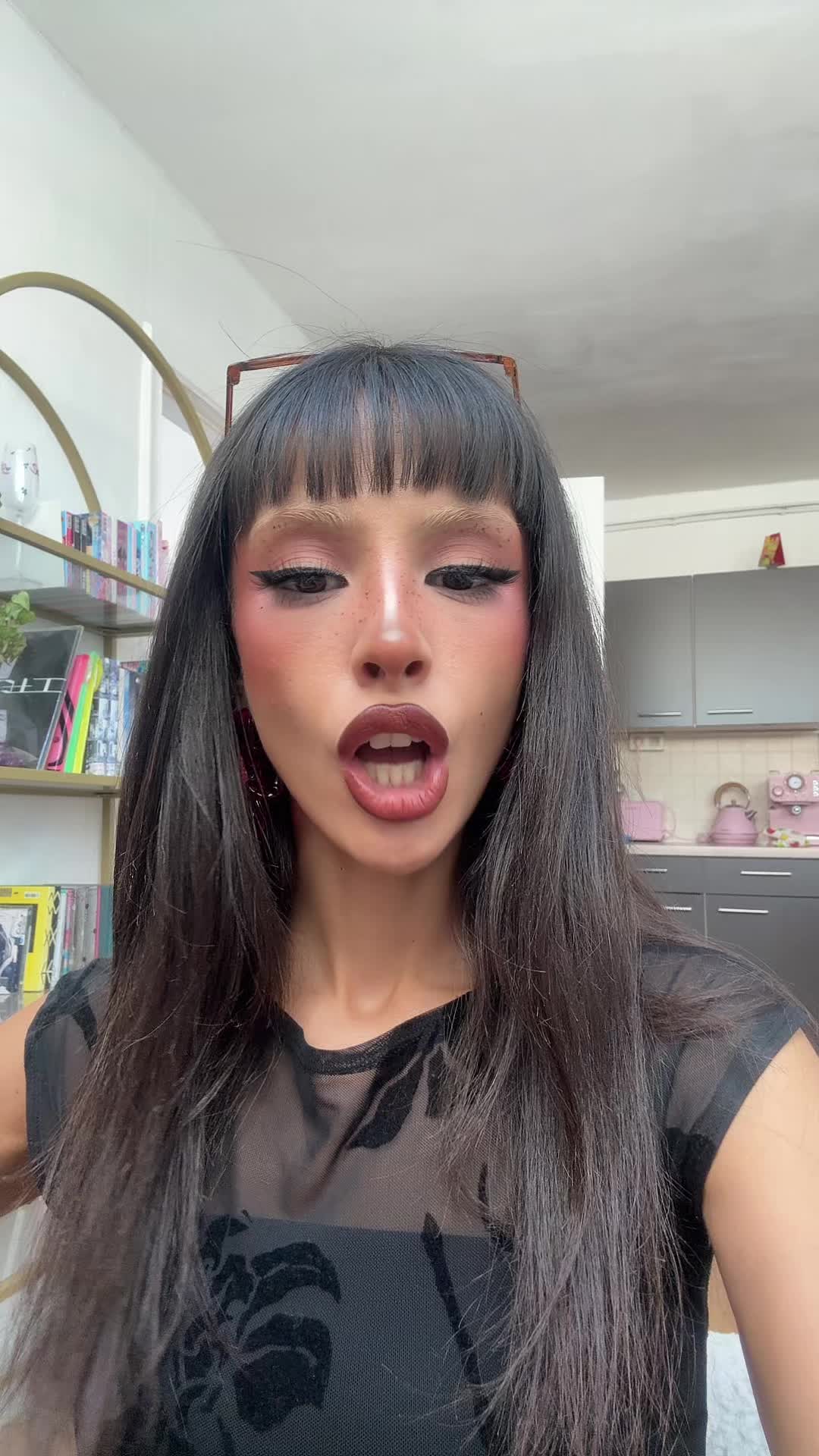 @PinkNeon