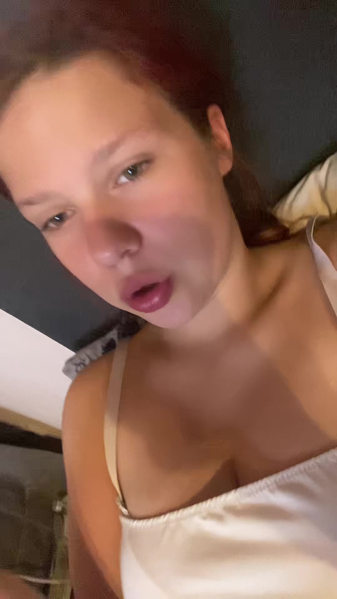 @larissabaddie1
