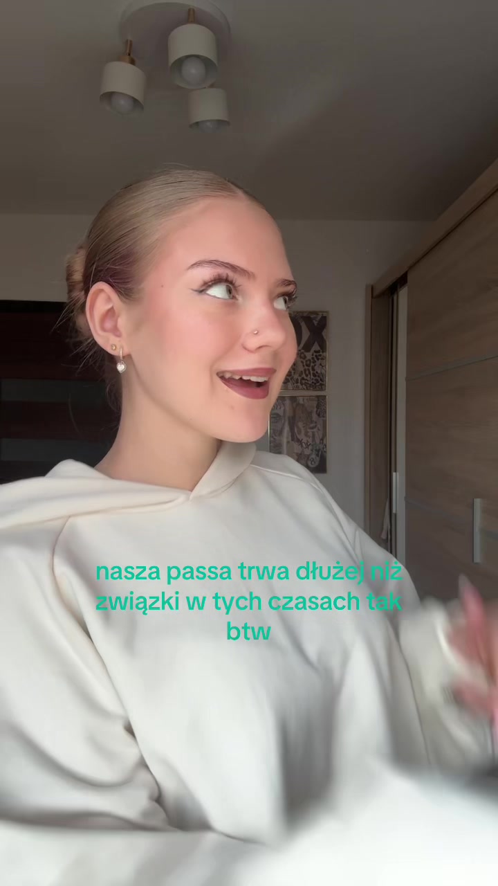 @𝓚𝓪𝓼𝓲𝓪😜
