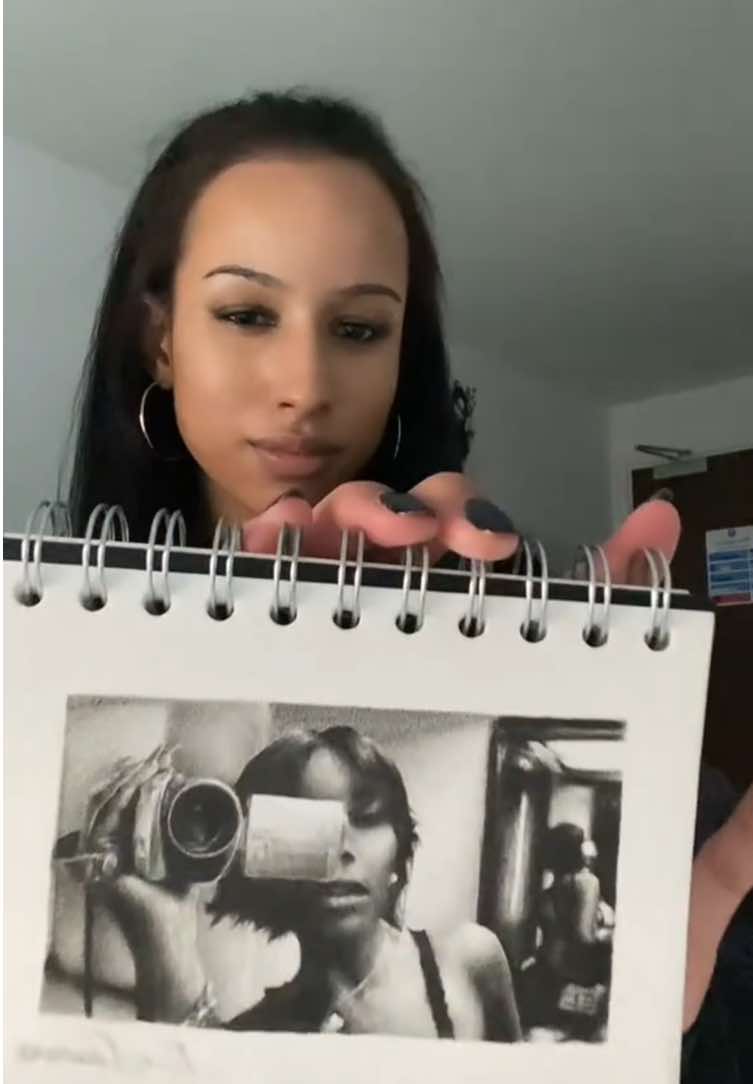 @Eva Lawrance