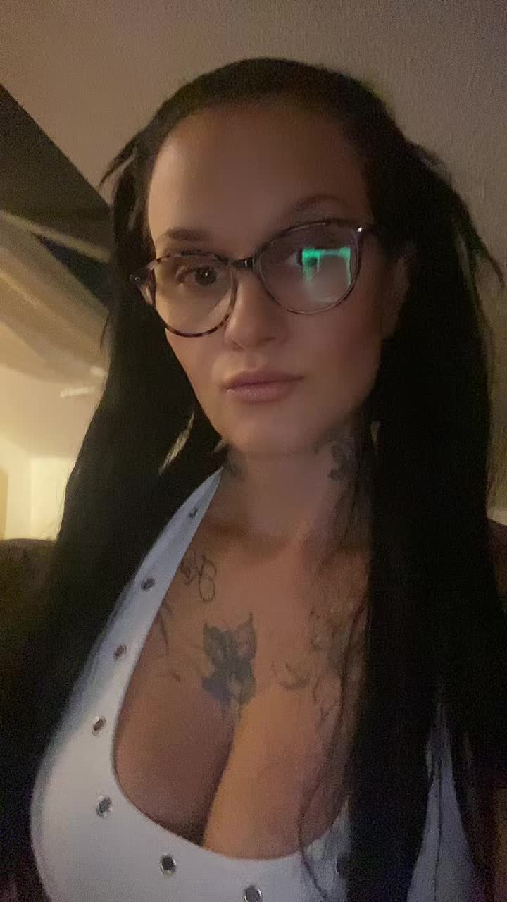 @Nicole199231