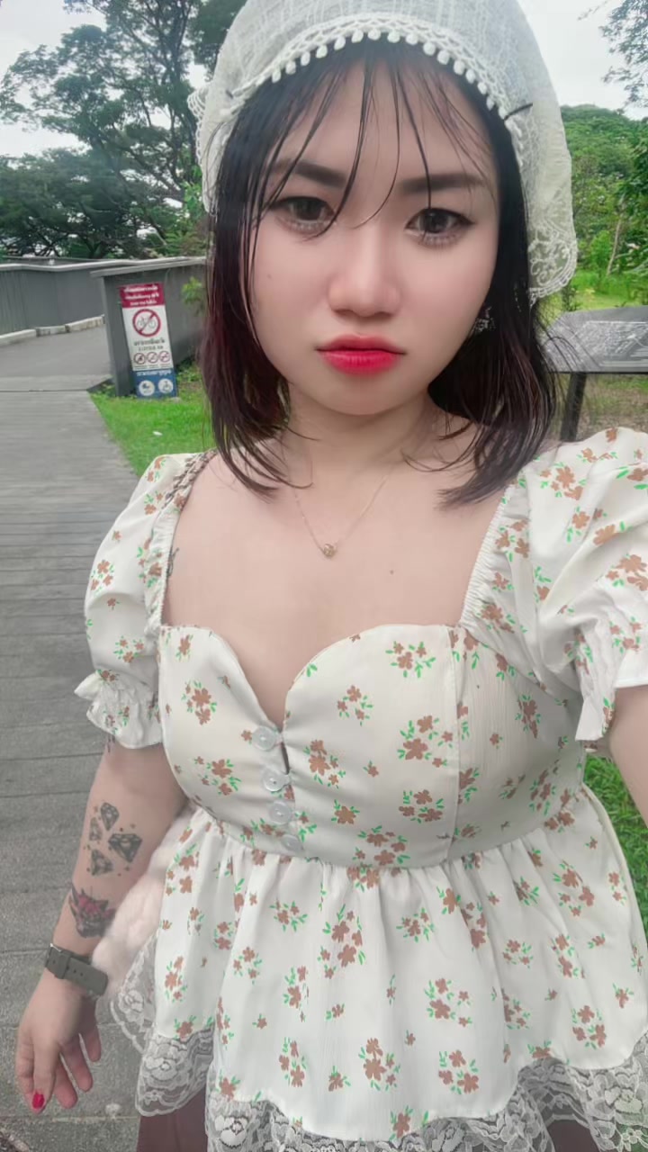@Hnin 💙🌻