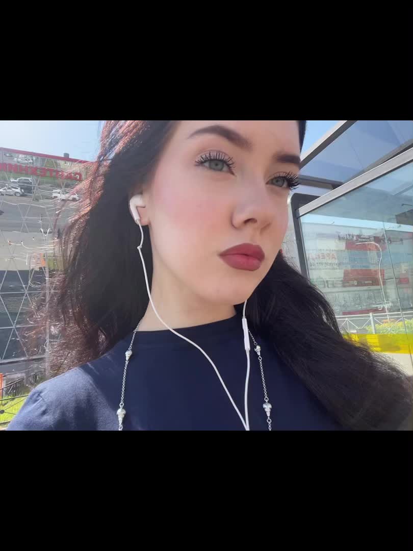 @кира вест
