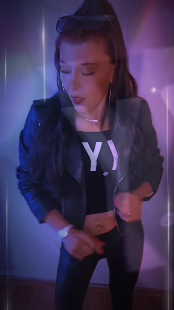 @✨𝘞𝘪𝘭𝘥𝘊𝘳𝘢𝘻𝘺𝘎𝘪𝘳𝘭✨
