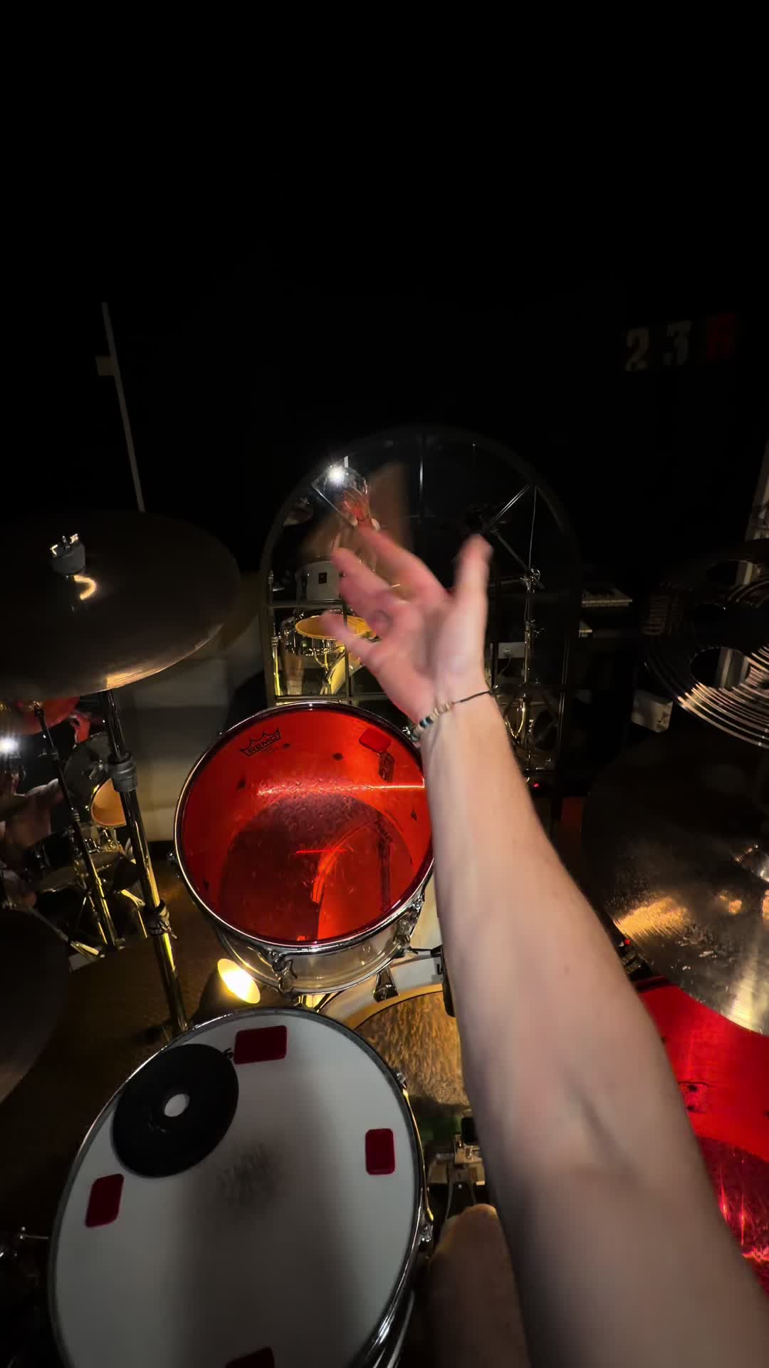 @axel.drum