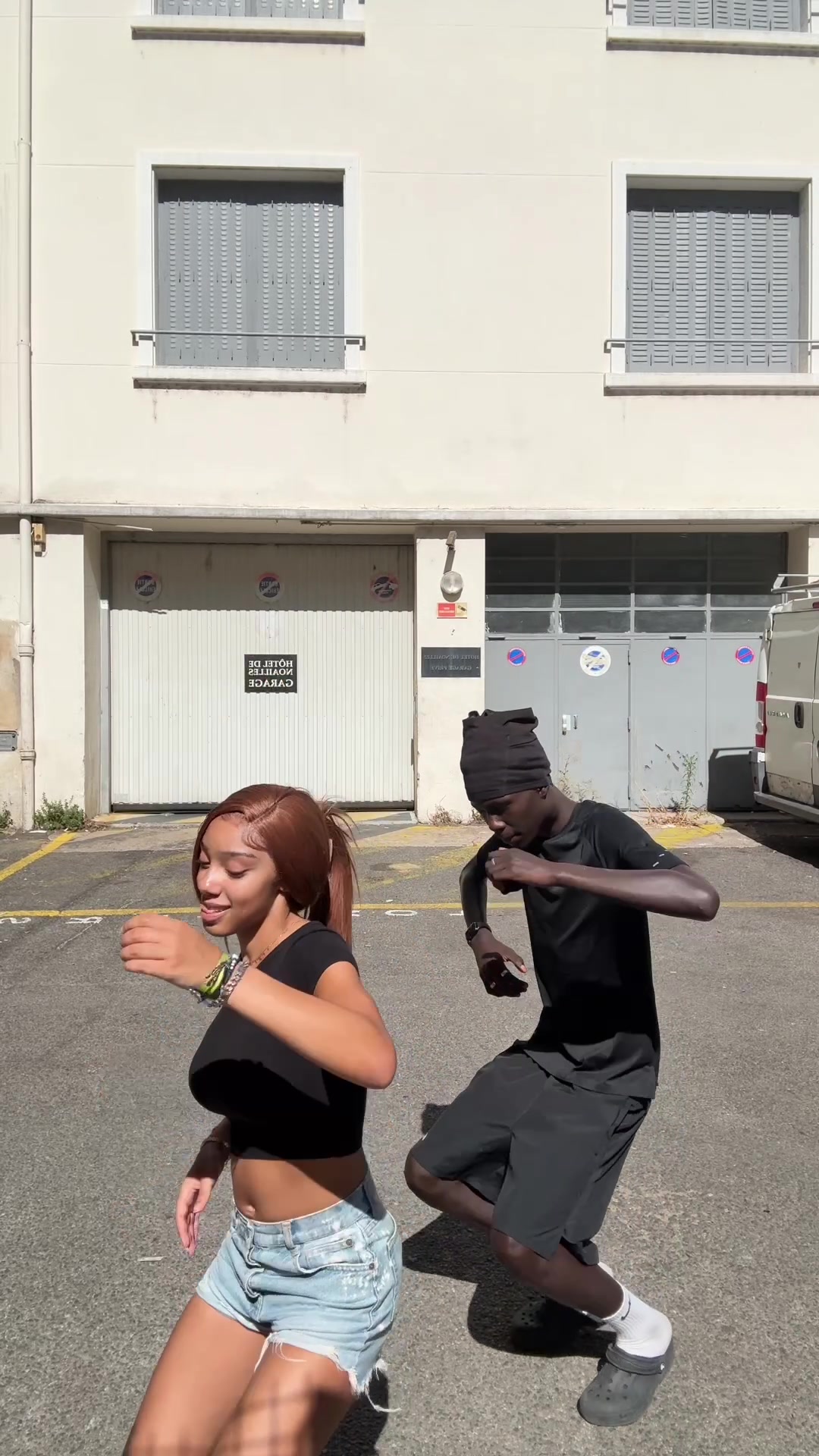 @๐ฌ.๐ ๐จ๐ฒ