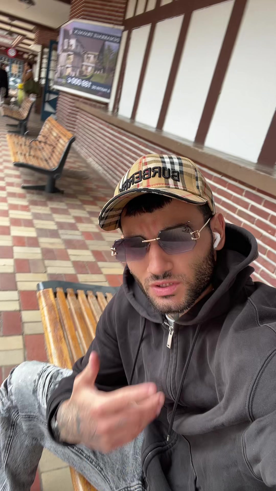 @michelescavone388