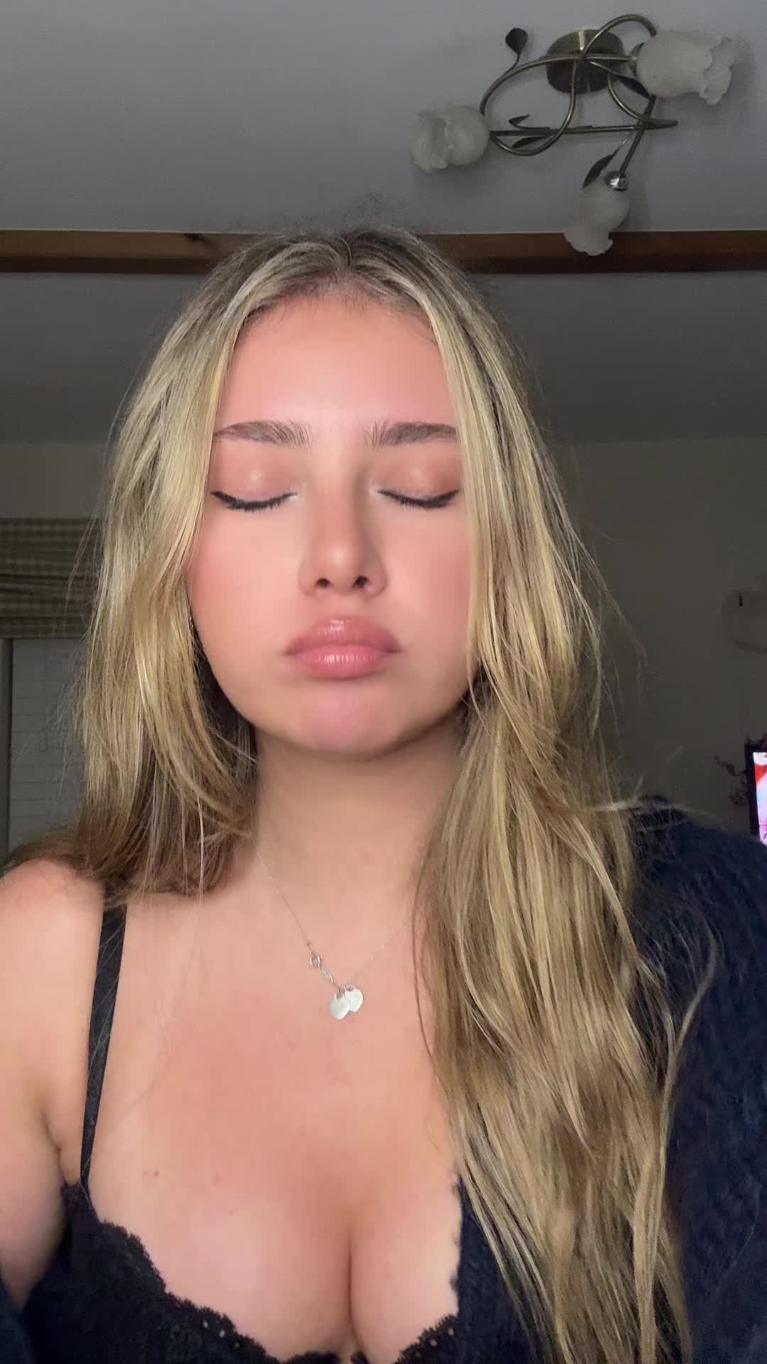 @pixi