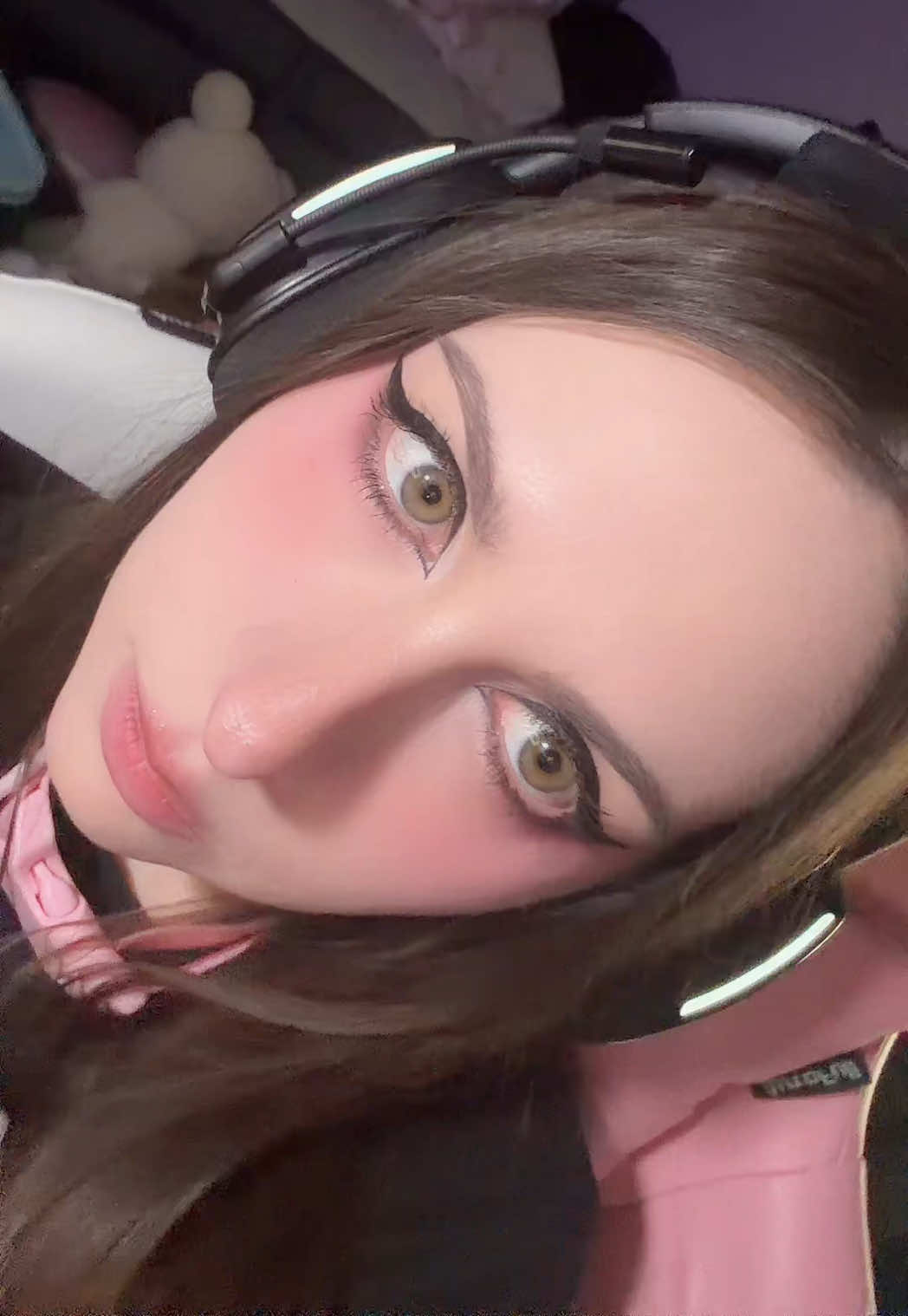 @Luna C. Kitsuen