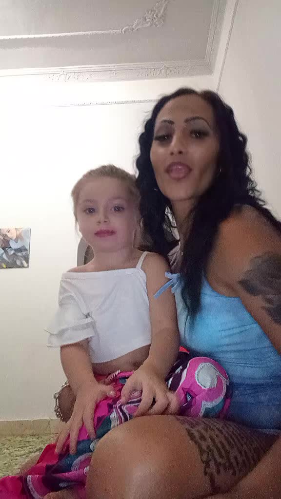 @Kerolyferry
