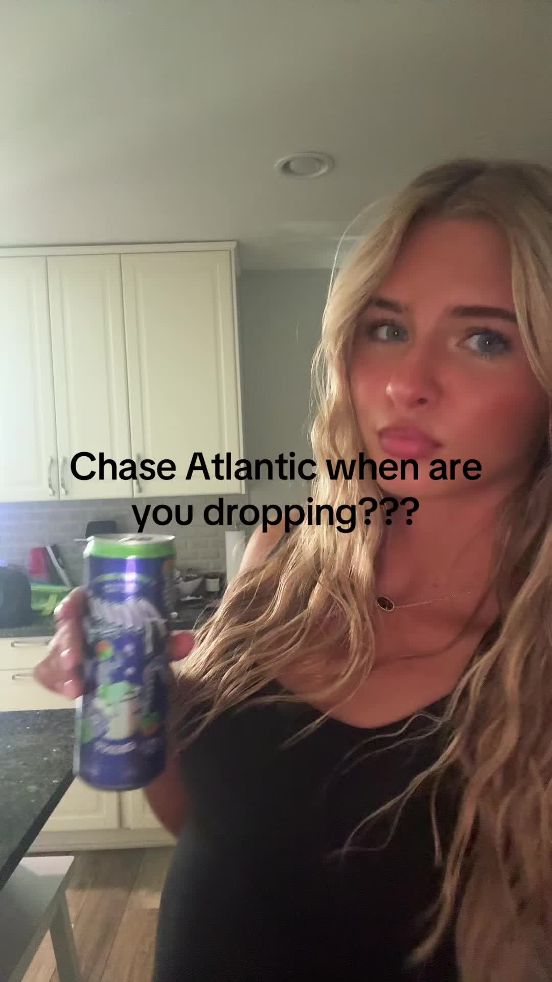 @_whoisaveri