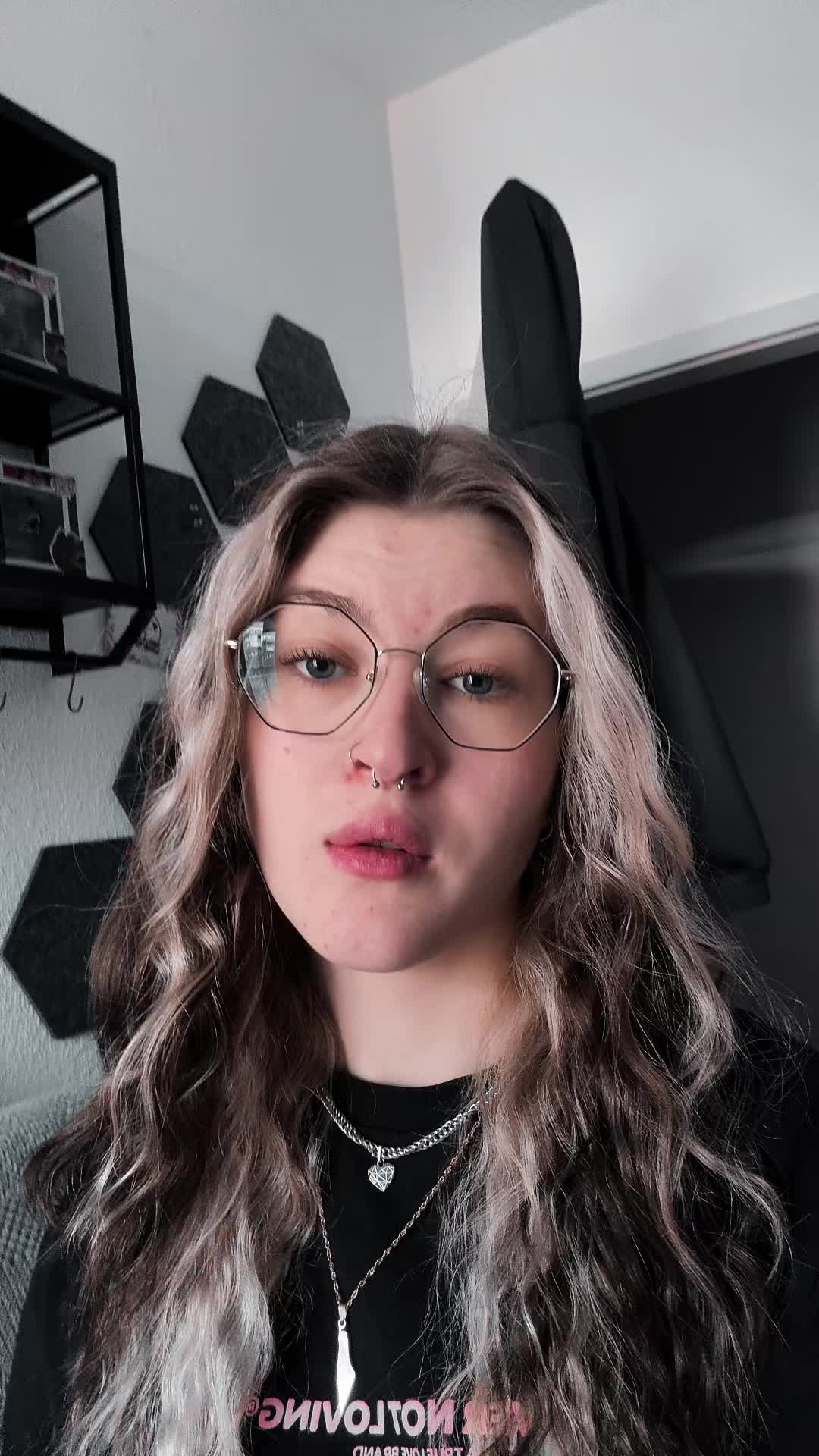 @𝒂𝒏𝒈𝒆𝒍𝒊𝒏𝒂🦋