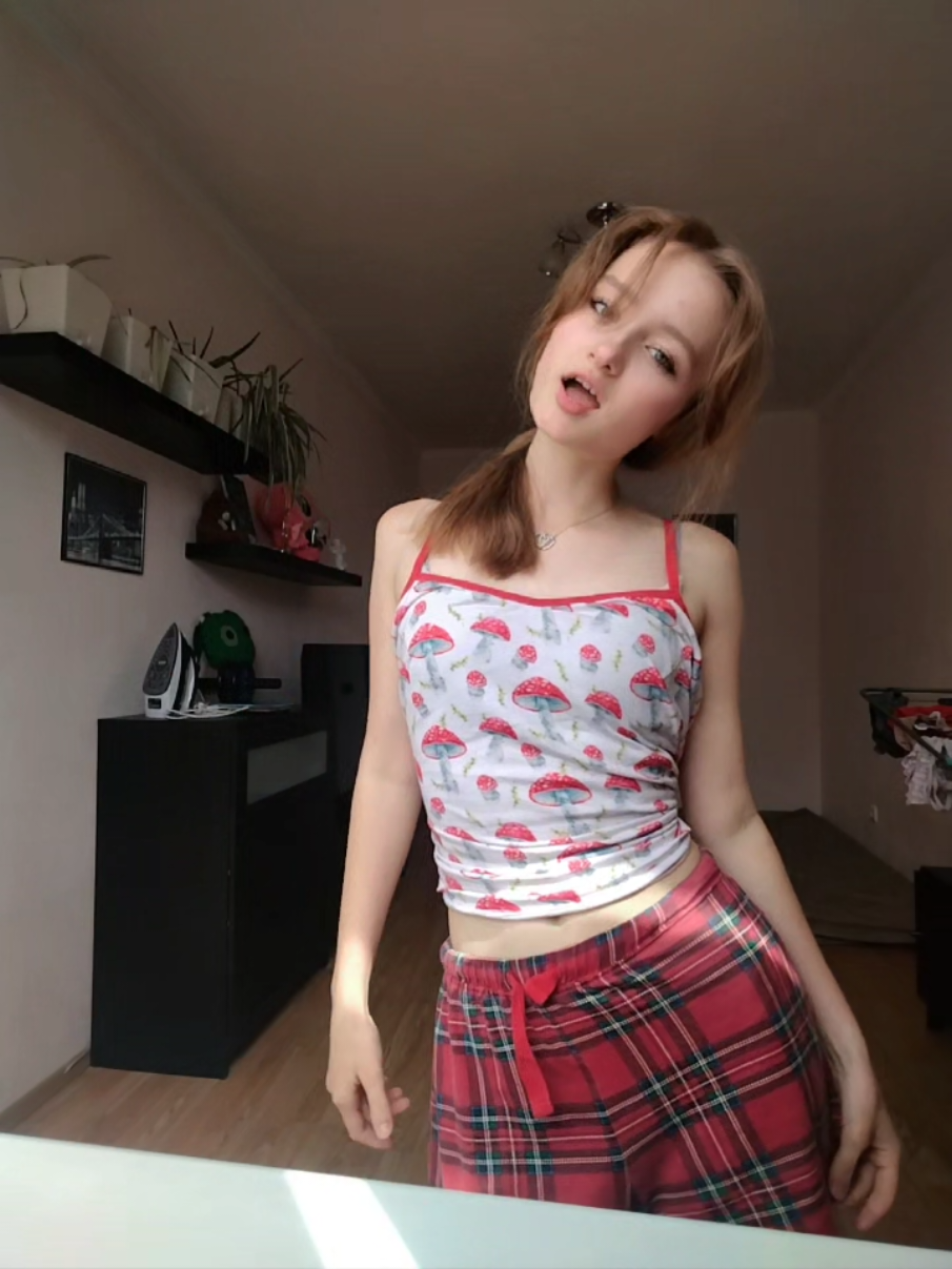@Орешка🐵