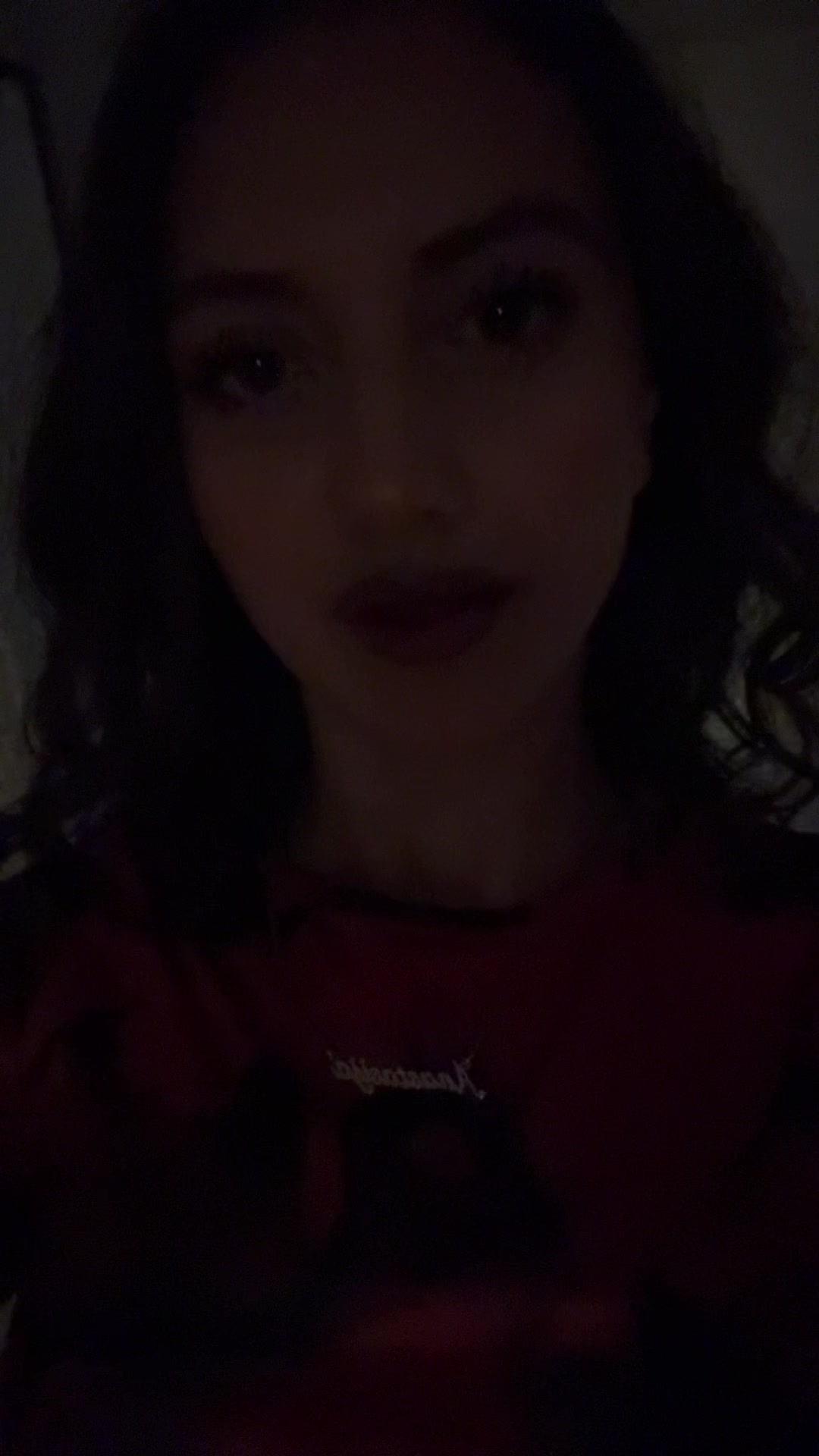 @🫦