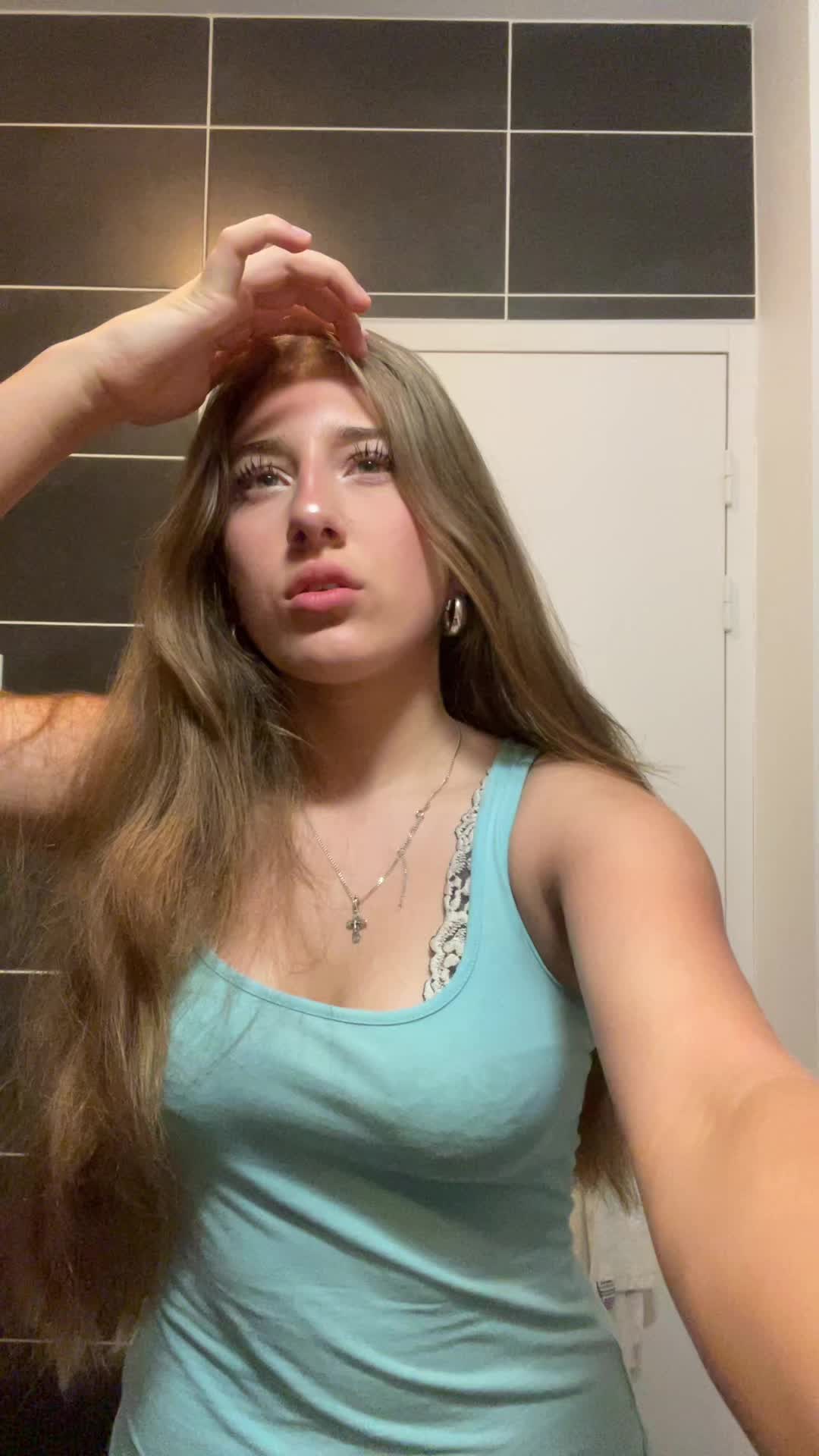 @⃟