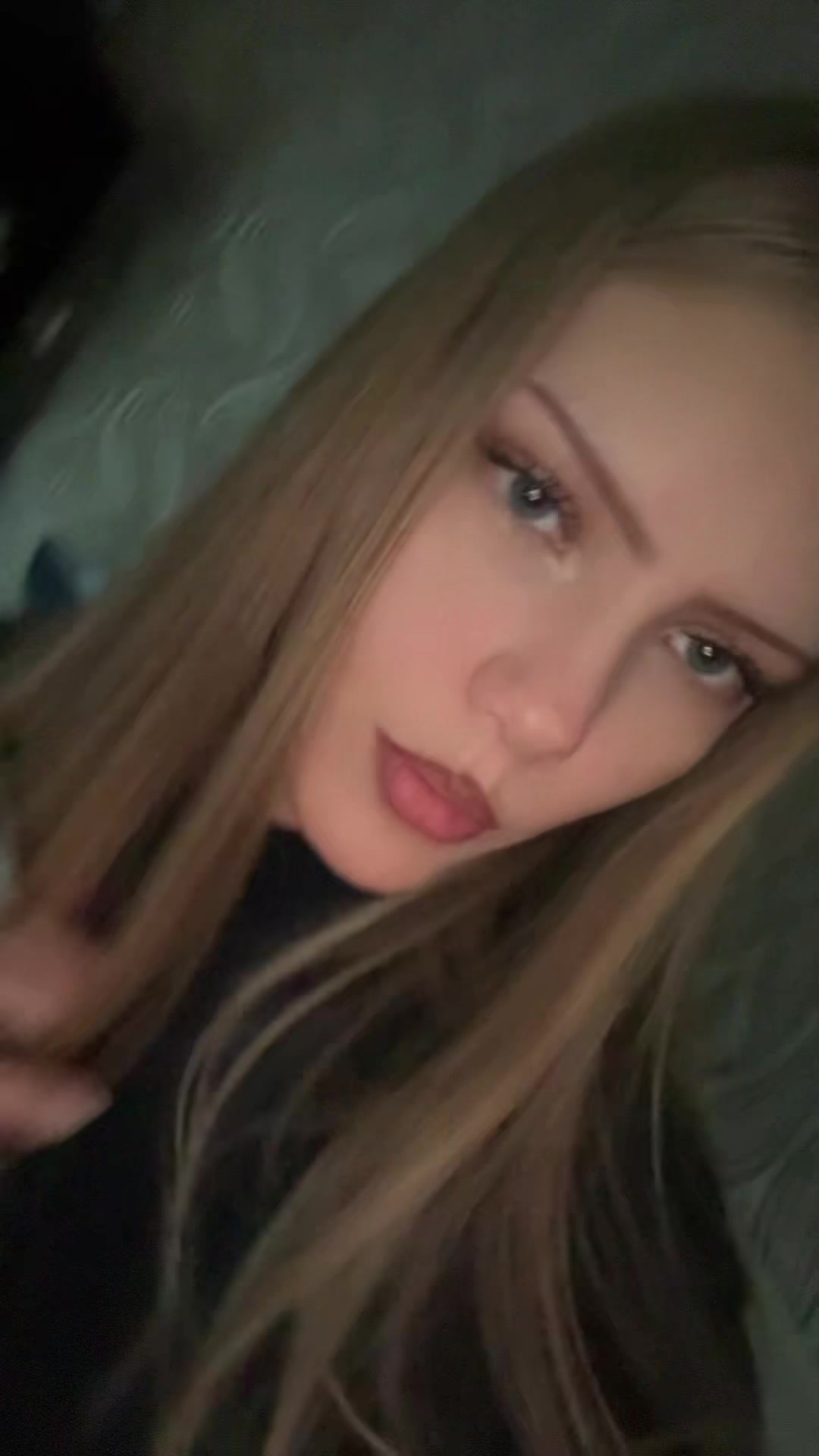 @anaais1