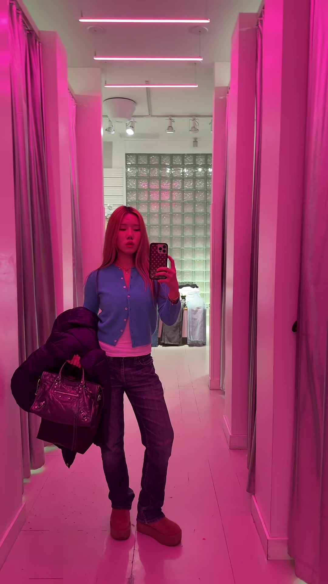 @milana