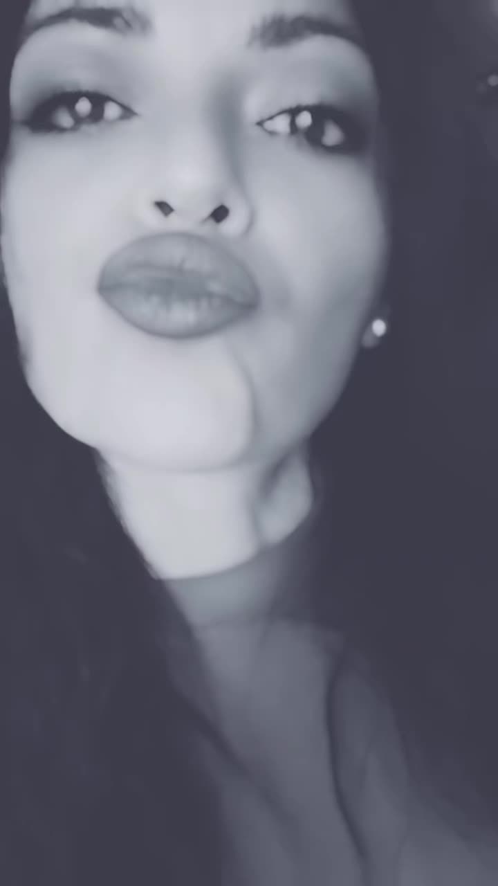 @maria82